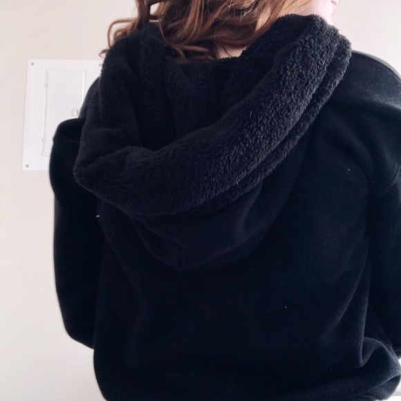 ARITZIA COZY QUARTER ZIP - Picture 2 of 2